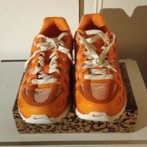 Nike Mens Orange Sneakers